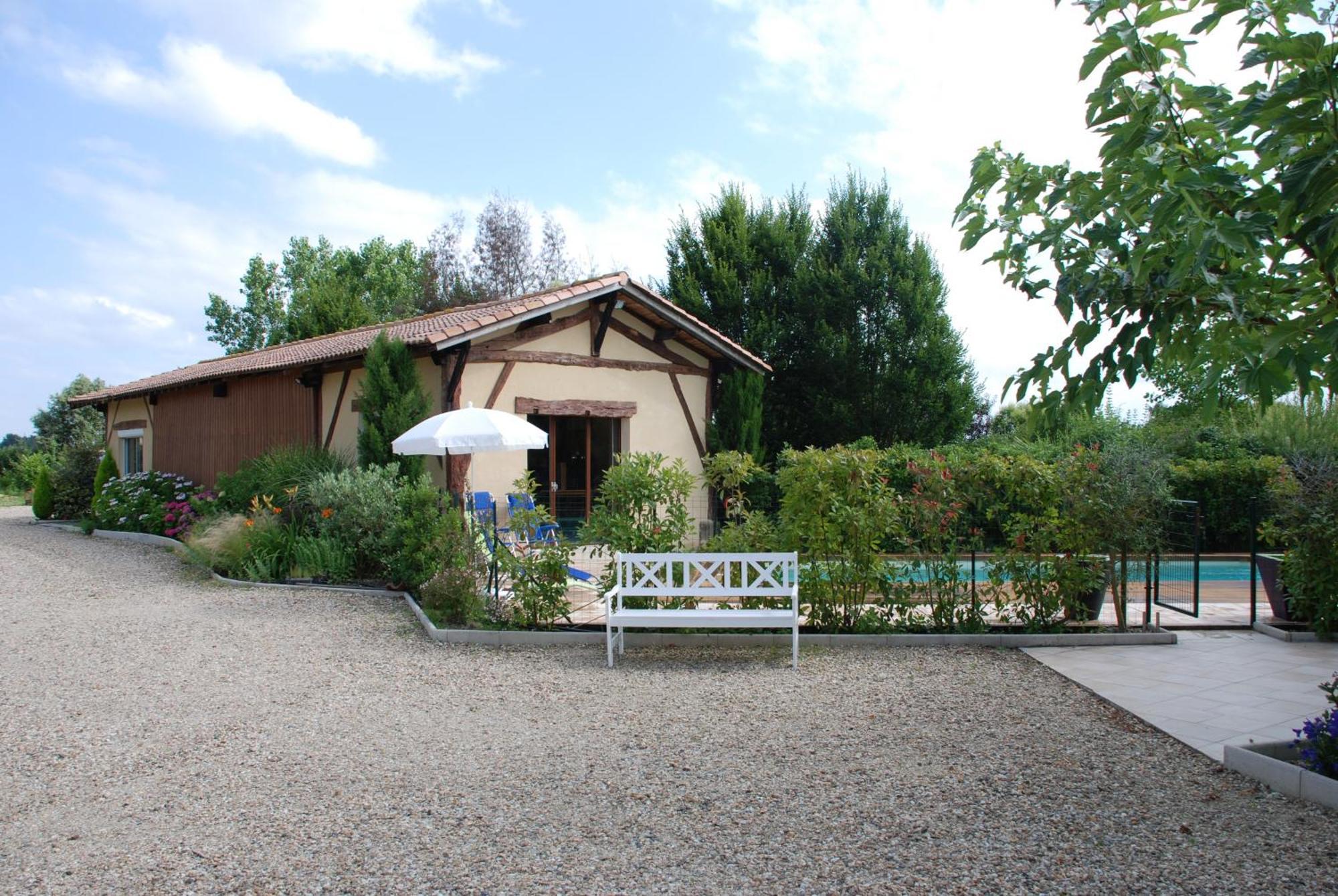 Chambres d'Hôtes du Clos Semper Felix Sainte-Bazeille Exterior foto